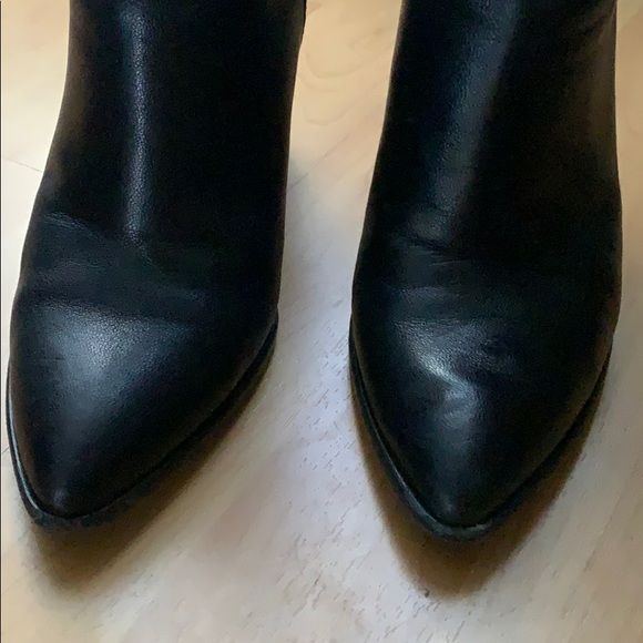 Stuart Weitzman black boots, made in Spain - Picture 7 of 8